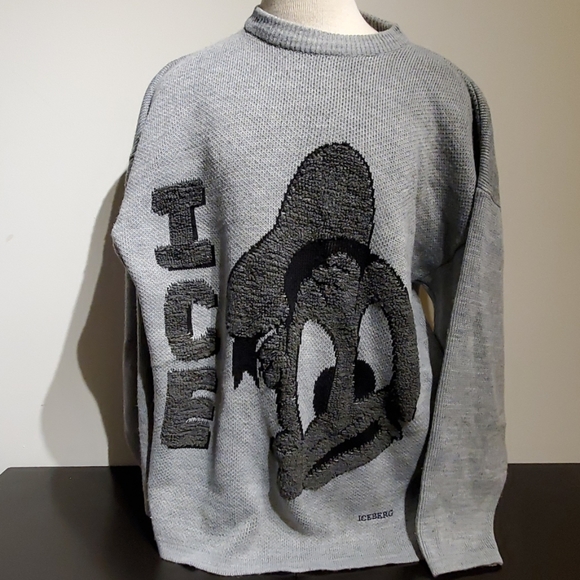 Iceberg Vintage Donald Duck Graphic 